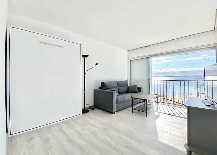 Estudio Frente Al Mar En Roses Con Vistas